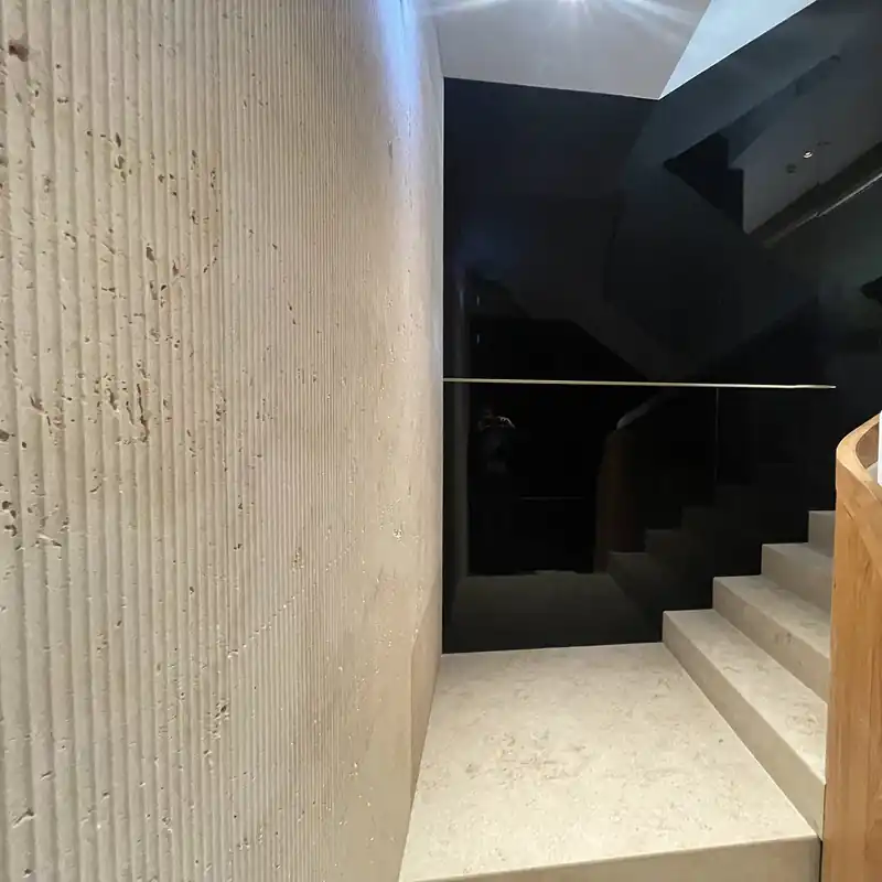 Travertin classique ondulé, 120 x 60 x 2 cm
